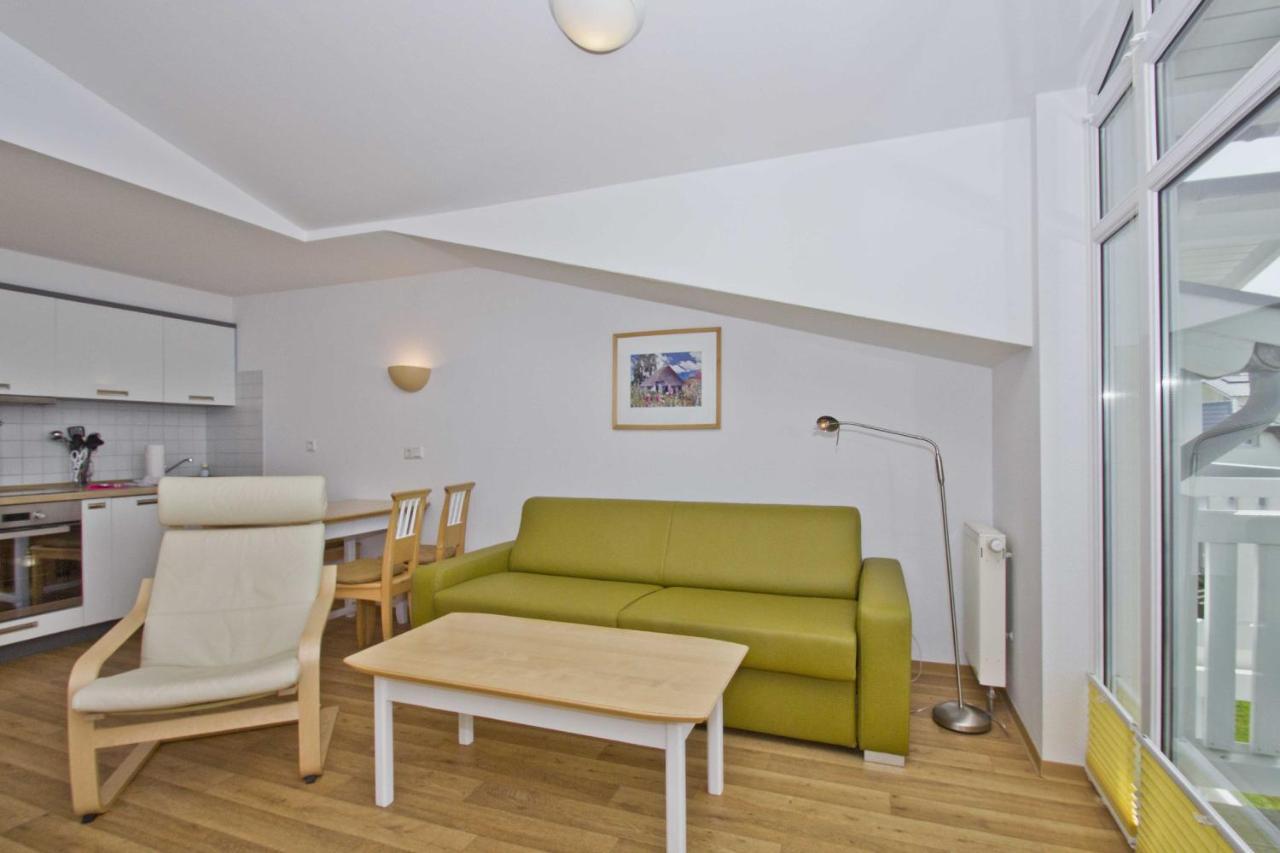 Mit Meerblick Und Balkon, Gratis Nutzung Vom Ahoi Erlebnisbad Und Sauna In Sellin - Meeresblick Fewo 17 Гёрен Экстерьер фото